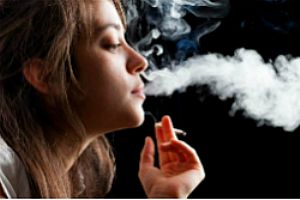 Πώς και γιατί το κάπνισμα βλάπτει σοβαρά (και) την όραση 